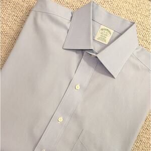 Men’s Brooks Brothers Milano Fit Button Down Shirt – Medium